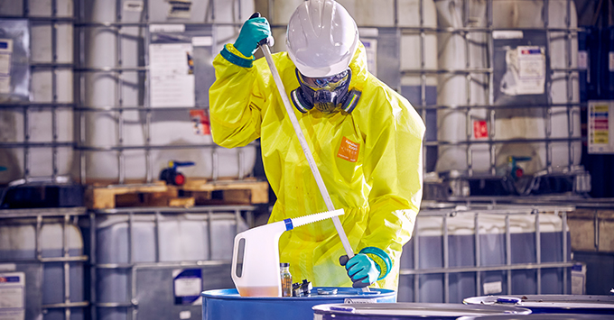 Chemical resistant gloves